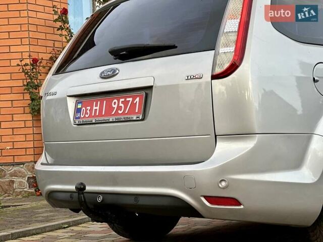 Серый Форд Фокус, объемом двигателя 1.6 л и пробегом 232 тыс. км за 6300 $, фото 16 на Automoto.ua