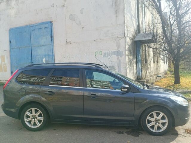 Серый Форд Фокус, объемом двигателя 1.6 л и пробегом 224 тыс. км за 6100 $, фото 2 на Automoto.ua