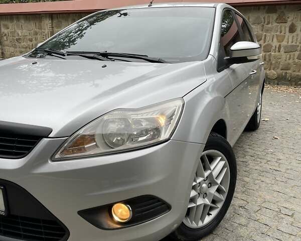 Сірий Форд Фокус, об'ємом двигуна 1.6 л та пробігом 321 тис. км за 5350 $, фото 4 на Automoto.ua