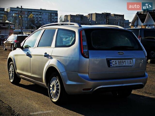 Серый Форд Фокус, объемом двигателя 1.6 л и пробегом 253 тыс. км за 5100 $, фото 3 на Automoto.ua