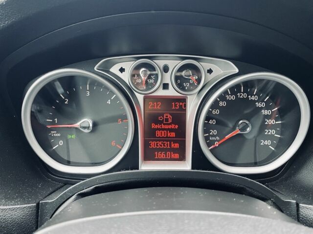 Серый Форд Фокус, объемом двигателя 1.6 л и пробегом 302 тыс. км за 5999 $, фото 14 на Automoto.ua