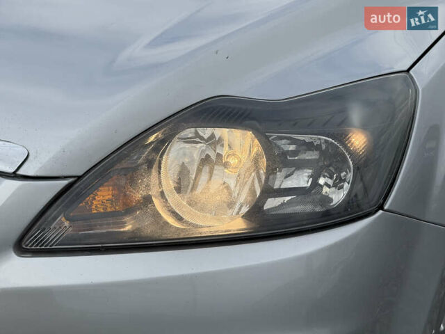 Сірий Форд Фокус, об'ємом двигуна 1.6 л та пробігом 251 тис. км за 6600 $, фото 15 на Automoto.ua