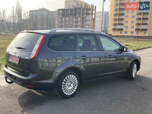 Серый Форд Фокус, объемом двигателя 1.6 л и пробегом 228 тыс. км за 6999 $, фото 1 на Automoto.ua