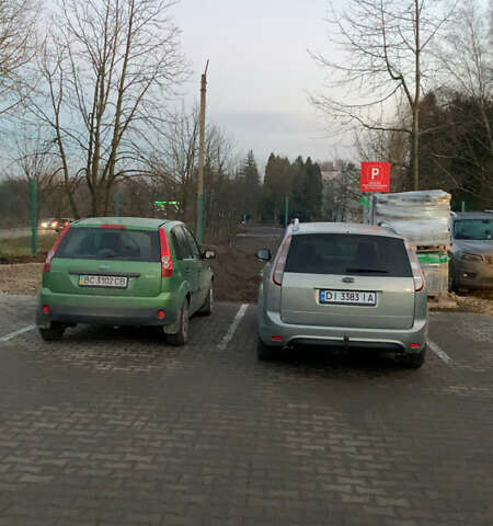 Серый Форд Фокус, объемом двигателя 1.75 л и пробегом 325 тыс. км за 5750 $, фото 37 на Automoto.ua