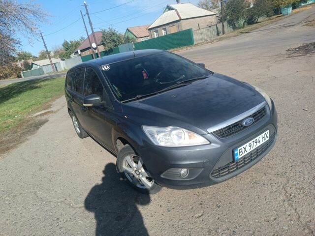 Серый Форд Фокус, объемом двигателя 1.6 л и пробегом 296 тыс. км за 5035 $, фото 1 на Automoto.ua