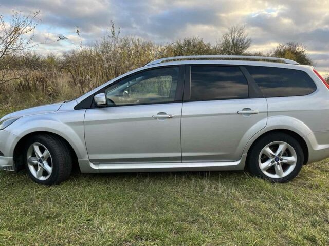 Сірий Форд Фокус, об'ємом двигуна 0 л та пробігом 270 тис. км за 5300 $, фото 1 на Automoto.ua