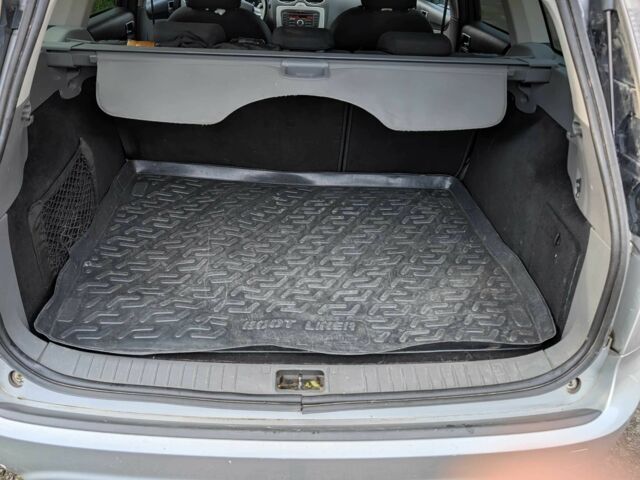 Серый Форд Фокус, объемом двигателя 1.6 л и пробегом 233 тыс. км за 5100 $, фото 7 на Automoto.ua