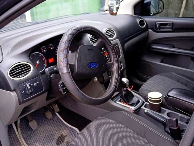 Сірий Форд Фокус, об'ємом двигуна 1.6 л та пробігом 25500 тис. км за 6000 $, фото 5 на Automoto.ua