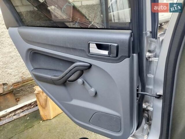 Сірий Форд Фокус, об'ємом двигуна 1.56 л та пробігом 233 тис. км за 5500 $, фото 20 на Automoto.ua