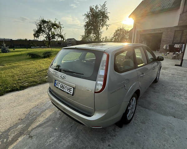 Серый Форд Фокус, объемом двигателя 1.6 л и пробегом 230 тыс. км за 4950 $, фото 3 на Automoto.ua