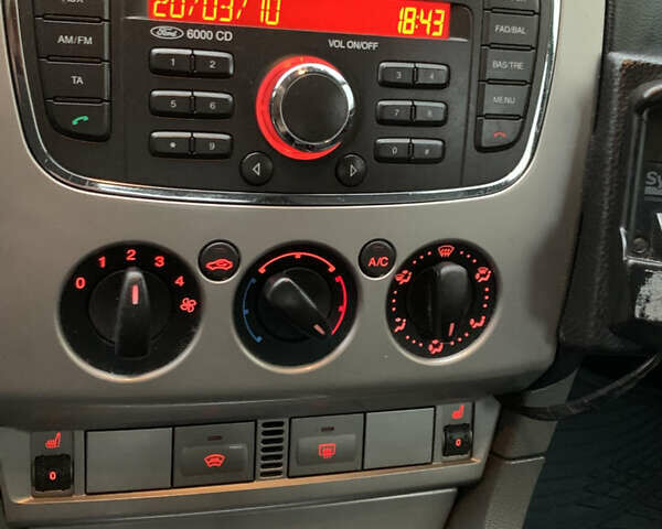 Сірий Форд Фокус, об'ємом двигуна 1.6 л та пробігом 203 тис. км за 6250 $, фото 12 на Automoto.ua