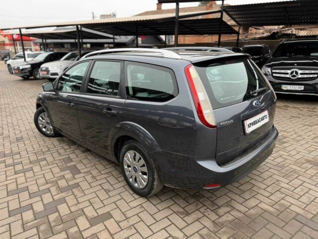 Серый Форд Фокус, объемом двигателя 1.6 л и пробегом 240 тыс. км за 6500 $, фото 5 на Automoto.ua