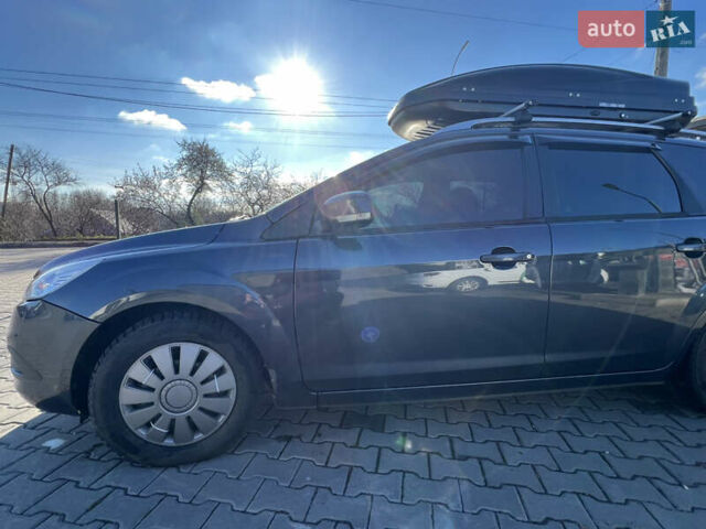 Серый Форд Фокус, объемом двигателя 1.6 л и пробегом 270 тыс. км за 5999 $, фото 11 на Automoto.ua