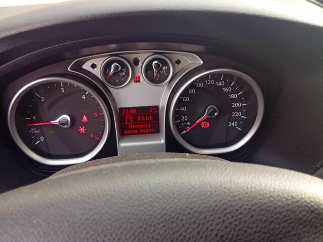 Сірий Форд Фокус, об'ємом двигуна 1.6 л та пробігом 2 тис. км за 6000 $, фото 16 на Automoto.ua