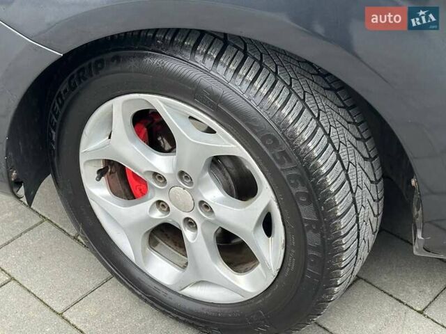 Сірий Форд Фокус, об'ємом двигуна 1.6 л та пробігом 276 тис. км за 5700 $, фото 15 на Automoto.ua