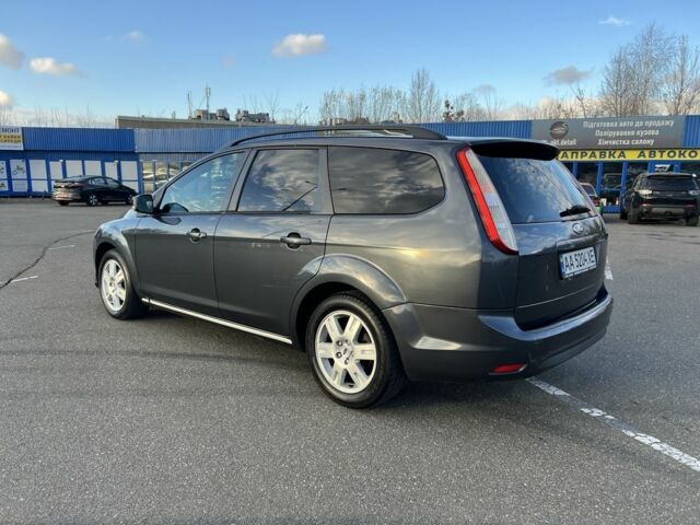 Серый Форд Фокус, объемом двигателя 1.6 л и пробегом 269 тыс. км за 4900 $, фото 4 на Automoto.ua