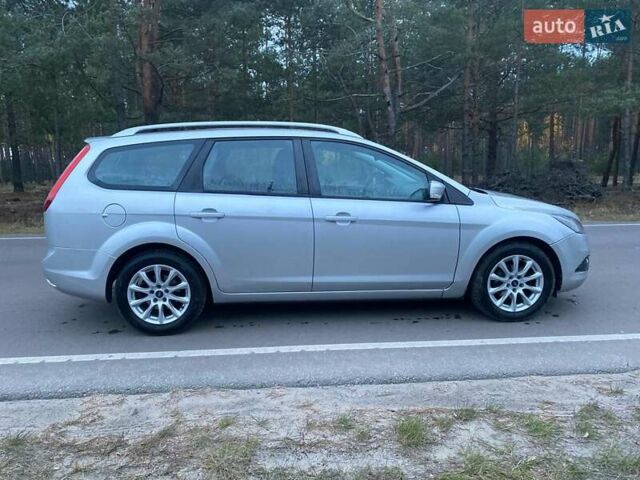 Серый Форд Фокус, объемом двигателя 1.6 л и пробегом 232 тыс. км за 5700 $, фото 5 на Automoto.ua