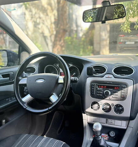 Сірий Форд Фокус, об'ємом двигуна 1.6 л та пробігом 246 тис. км за 5499 $, фото 12 на Automoto.ua