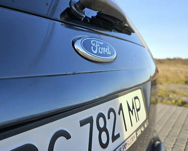 Серый Форд Фокус, объемом двигателя 1.6 л и пробегом 286 тыс. км за 5700 $, фото 4 на Automoto.ua