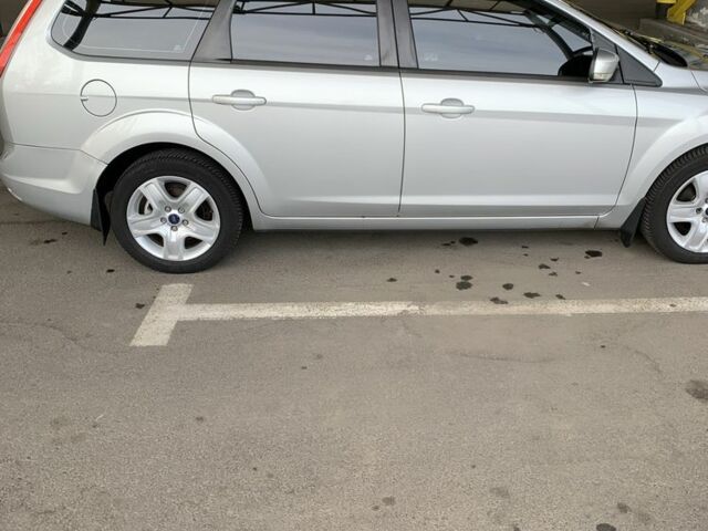 Сірий Форд Фокус, об'ємом двигуна 1.6 л та пробігом 194 тис. км за 6000 $, фото 4 на Automoto.ua