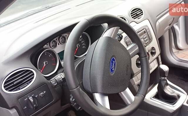 Сірий Форд Фокус, об'ємом двигуна 1.6 л та пробігом 169 тис. км за 6600 $, фото 9 на Automoto.ua