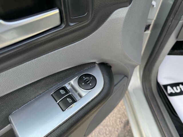 Сірий Форд Фокус, об'ємом двигуна 1.6 л та пробігом 300 тис. км за 5990 $, фото 14 на Automoto.ua