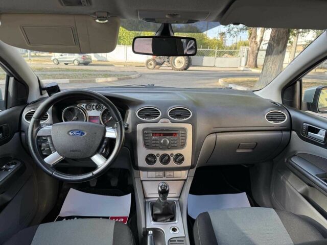 Сірий Форд Фокус, об'ємом двигуна 1.6 л та пробігом 300 тис. км за 5990 $, фото 13 на Automoto.ua