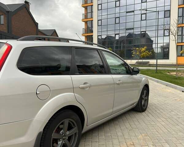 Сірий Форд Фокус, об'ємом двигуна 1.56 л та пробігом 300 тис. км за 5200 $, фото 4 на Automoto.ua