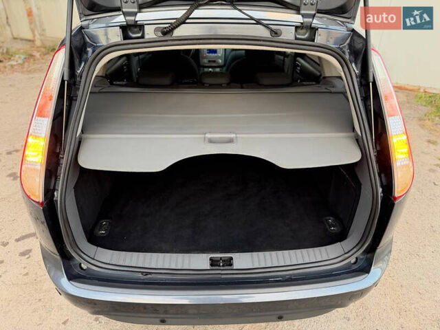 Серый Форд Фокус, объемом двигателя 1.6 л и пробегом 282 тыс. км за 5500 $, фото 49 на Automoto.ua