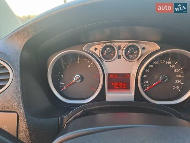 Серый Форд Фокус, объемом двигателя 1.6 л и пробегом 200 тыс. км за 6400 $, фото 19 на Automoto.ua