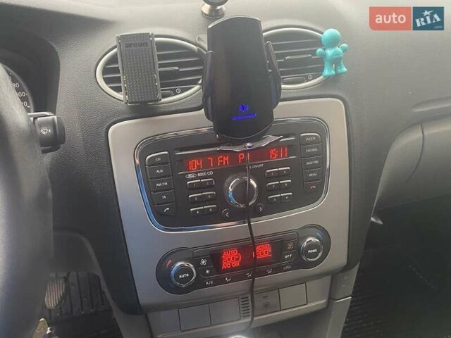 Серый Форд Фокус, объемом двигателя 1.8 л и пробегом 299 тыс. км за 6900 $, фото 10 на Automoto.ua