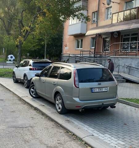 Сірий Форд Фокус, об'ємом двигуна 1.75 л та пробігом 326 тис. км за 5849 $, фото 6 на Automoto.ua