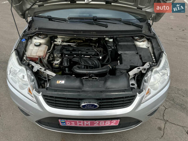 Сірий Форд Фокус, об'ємом двигуна 1.6 л та пробігом 240 тис. км за 5300 $, фото 26 на Automoto.ua