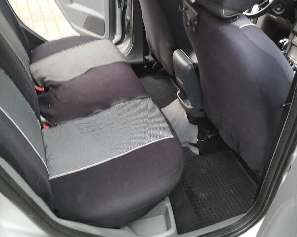 Сірий Форд Фокус, об'ємом двигуна 1.56 л та пробігом 292 тис. км за 6400 $, фото 5 на Automoto.ua