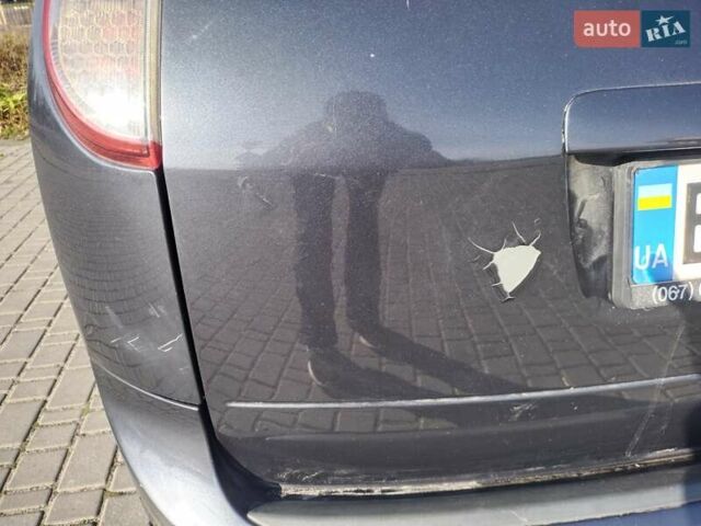 Серый Форд Фокус, объемом двигателя 1.6 л и пробегом 261 тыс. км за 5500 $, фото 20 на Automoto.ua