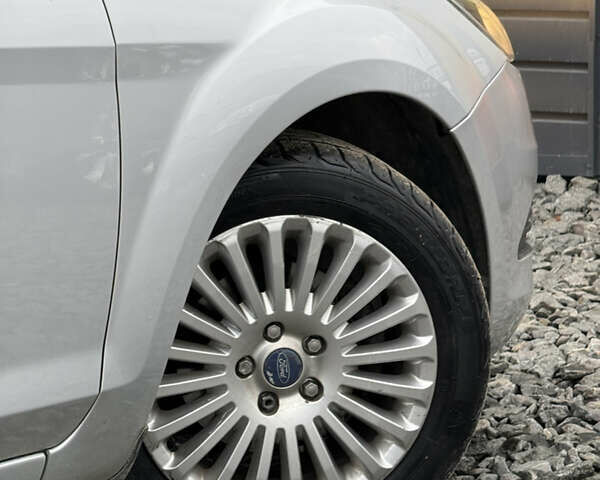 Сірий Форд Фокус, об'ємом двигуна 1.6 л та пробігом 251 тис. км за 6600 $, фото 26 на Automoto.ua