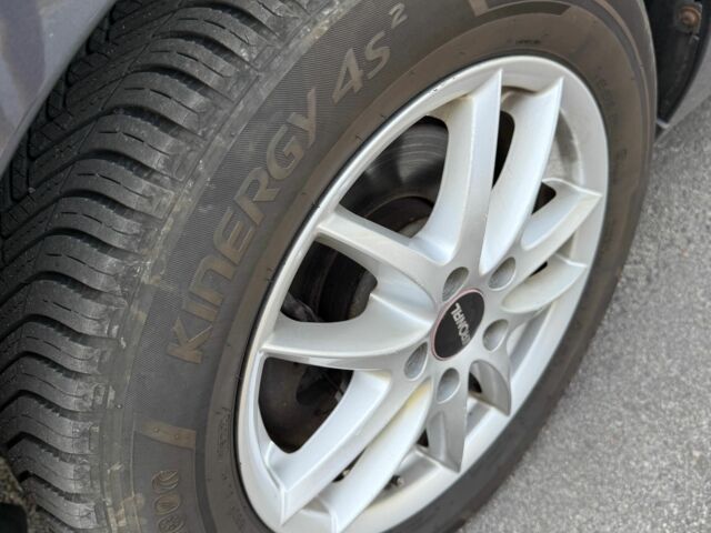 Серый Форд Фокус, объемом двигателя 1.6 л и пробегом 217 тыс. км за 6000 $, фото 6 на Automoto.ua