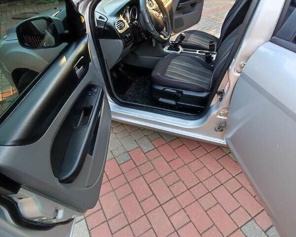 Сірий Форд Фокус, об'ємом двигуна 1.6 л та пробігом 339 тис. км за 4500 $, фото 5 на Automoto.ua