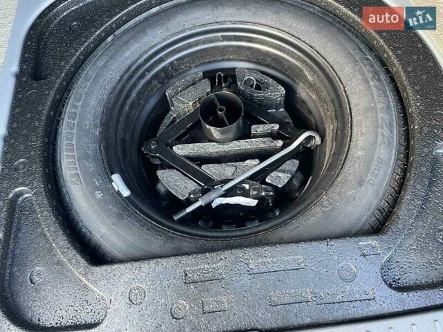 Серый Форд Фокус, объемом двигателя 1.6 л и пробегом 237 тыс. км за 5400 $, фото 9 на Automoto.ua