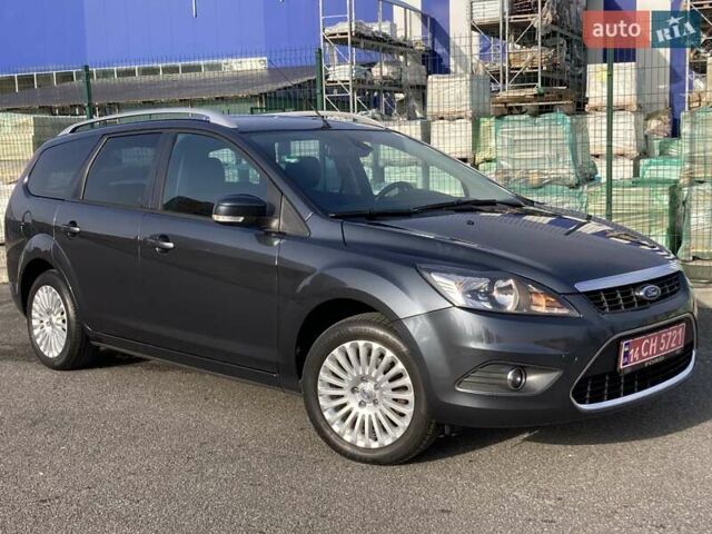 Серый Форд Фокус, объемом двигателя 1.6 л и пробегом 228 тыс. км за 6999 $, фото 4 на Automoto.ua