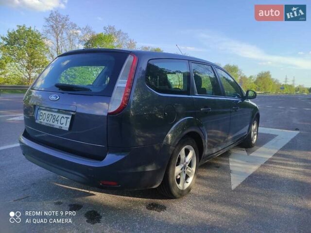 Серый Форд Фокус, объемом двигателя 1.56 л и пробегом 235 тыс. км за 5500 $, фото 5 на Automoto.ua