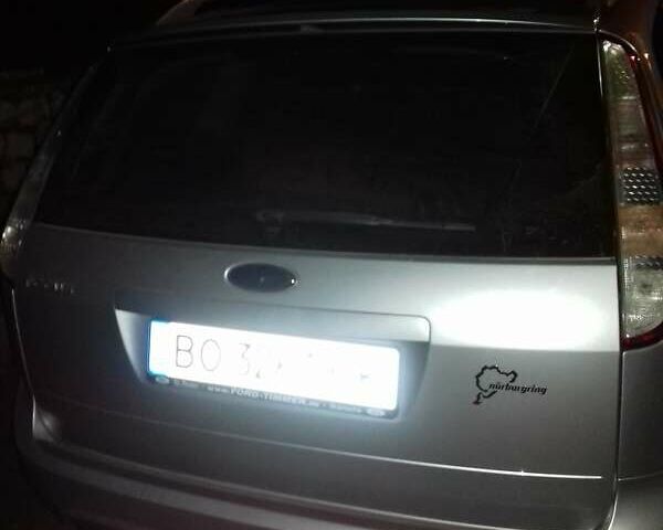 Серый Форд Фокус, объемом двигателя 1.6 л и пробегом 198 тыс. км за 6300 $, фото 2 на Automoto.ua