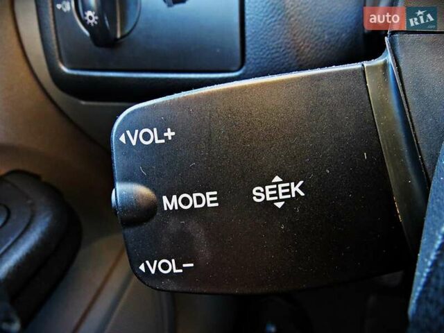 Серый Форд Фокус, объемом двигателя 1.6 л и пробегом 253 тыс. км за 5100 $, фото 9 на Automoto.ua