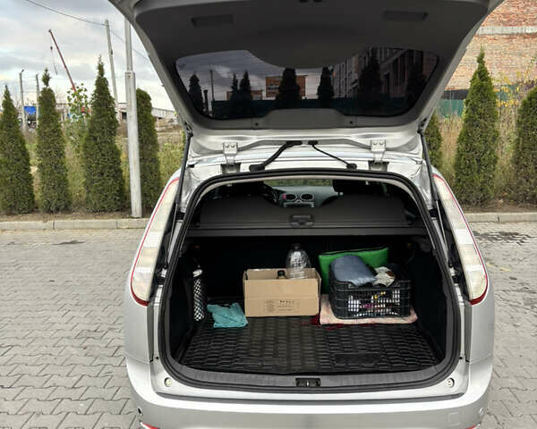 Серый Форд Фокус, объемом двигателя 1.56 л и пробегом 325 тыс. км за 5500 $, фото 17 на Automoto.ua