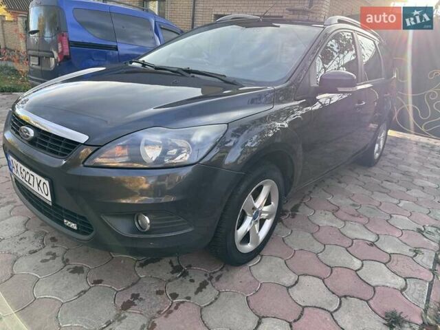 Серый Форд Фокус, объемом двигателя 1.6 л и пробегом 214 тыс. км за 6500 $, фото 2 на Automoto.ua