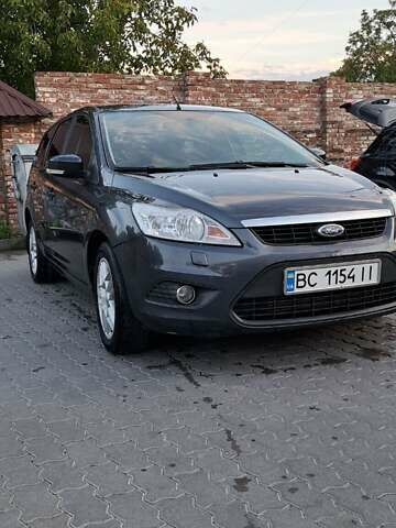 Серый Форд Фокус, объемом двигателя 1.6 л и пробегом 310 тыс. км за 6000 $, фото 6 на Automoto.ua