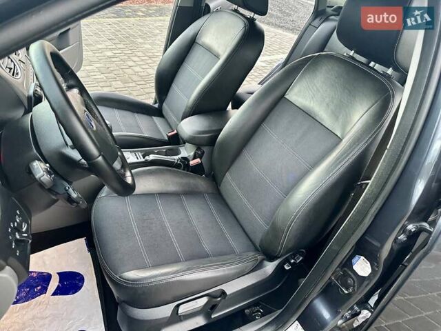 Серый Форд Фокус, объемом двигателя 1.6 л и пробегом 234 тыс. км за 6800 $, фото 13 на Automoto.ua