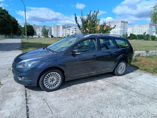 Сірий Форд Фокус, об'ємом двигуна 1.6 л та пробігом 215 тис. км за 5900 $, фото 6 на Automoto.ua