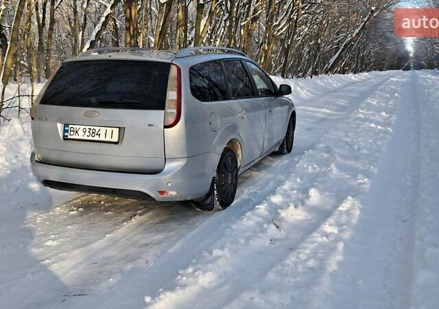 Сірий Форд Фокус, об'ємом двигуна 1.6 л та пробігом 330 тис. км за 5500 $, фото 10 на Automoto.ua