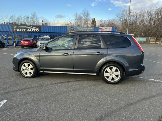 Серый Форд Фокус, объемом двигателя 1.6 л и пробегом 269 тыс. км за 4900 $, фото 3 на Automoto.ua